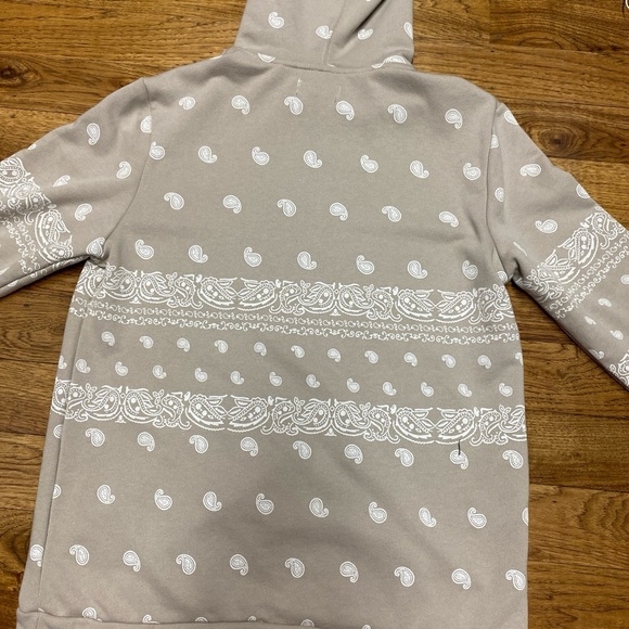 Pacsun hoodie! Size small. Mens - Picture 2 of 4
